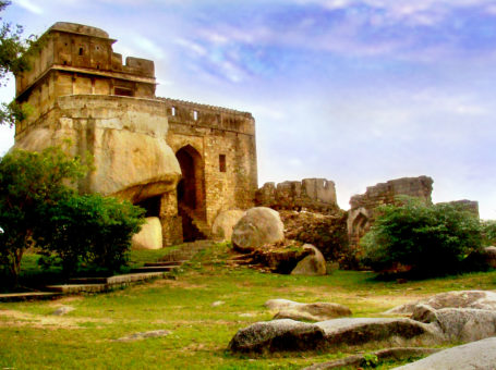 Madan Mahal Fort